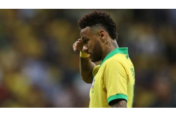 ネイマールのレイプ疑惑、「問題発言」 で元フランス代表選手が炎上降板 画像