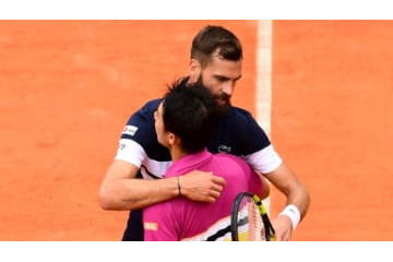 錦織と激闘した選手、テニスの試合中にサッカーやり出す！「仰天キック」がこれ 画像
