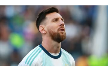 メッシ、“衝撃の退場”前に見せた「極上スルーパス」を見たか 画像