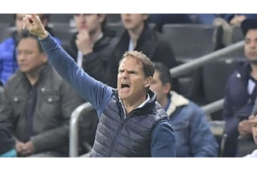 インテルで「超速解任」された理由は何か？復活のデ・ブール監督が明かす 画像