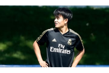 久保建英、やられた！レアルGKナバスに食らった「股抜き」がこれ 画像