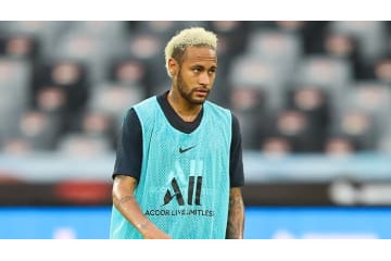 バルセロナ会長に「ネイマール！ネイマール！」と叫ぶとこうなる 画像