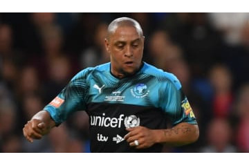 46歳ロベカル、左足はいまも鬼！「悪魔的に曲がる神シュート」がこれ 画像