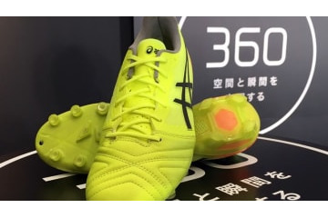 イニエスタの新スパイク『ウルトレッツァAI』がASICSから登場！7/28発売 画像