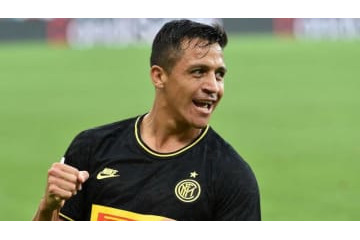 ローンなのに？サンチェス、ユナイテッド仲間と「SNS切り」したらしい 画像