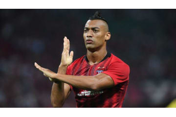 中国の盟主を破壊！浦和FWファブリシオの「伝説級ミドル」がこれ 画像