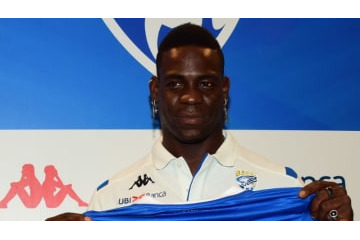 これは感動的！バロテッリの「素敵な恩返し」に養母が涙 画像