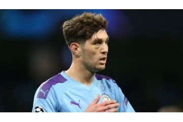 ペップ監督、ストーンズにブチギレ！珍しい「激怒シーン」がこれ 画像