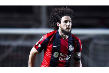 37歳コロッチーニが大ブチギレ！「顔ムニュ」での退場がこれ 画像