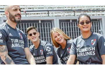 118周年のリーベル・プレート、「70周年を祝う」特別ユニフォームを発表！ 画像