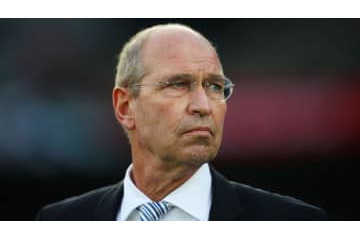 大宮、京都元指揮官のピム・ファーベーク、63歳で死去 画像