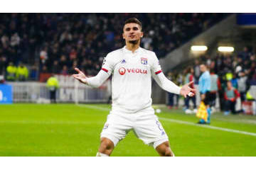 ここを通すか！リヨン21歳MFの「天才的ピンポイントシュート」がマジ天才 画像