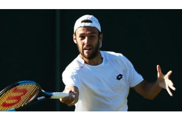 足もすごい！杉田祐一に敗れたトラヴァグリアの「サッカーテク」がこれ 画像