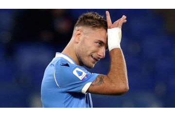 セリエA得点王、飛行機でぶっ倒れる！その衝撃の模様がこれ 画像