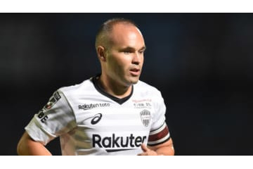 天才イニエスタが魔術発動！自画自賛だった「スーパーシュート」がこれ 画像