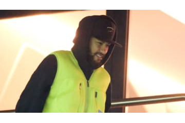 ネイマール、また衝撃イメチェン！「仰天のほぼスキンヘッド」がこれ 画像