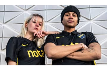 名門AIK、リーグ延期中にクラシックな新ユニフォームを発表！ 画像