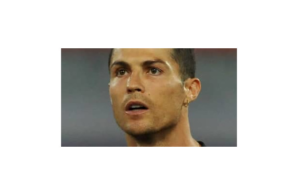 ロナウド、驚きのイメチェン！？「モフモフ風ヘア」がこれ