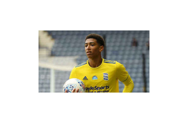 なぜユナイテッドを拒否？ドルトムント加入の天才17歳、その理由は