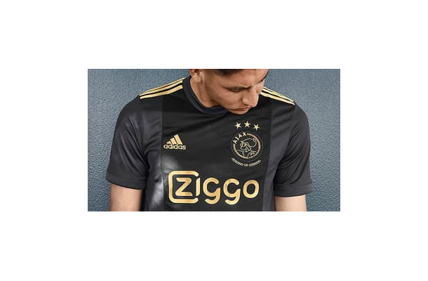 アヤックス、「欧州初制覇50周年」チャンピオンズリーグ用ユニフォームを発表！