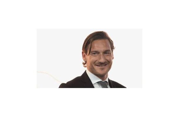 「トッティの声で半年ぶりに目覚めた」奇跡の少女！本人との感動の対面がこれ