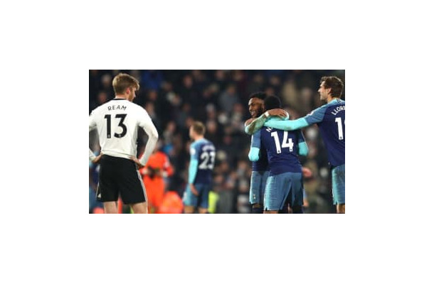 反社勢力の侵入？フラムの放送ブースで謎の盗聴…プレミア各クラブに激震