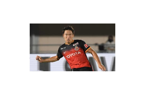 世界レベル！？名古屋MF稲垣祥、衝撃超ミドルの弾道がとんでもない