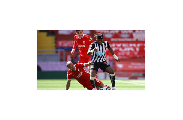 「リヴァプールFWマネと俺をトレードだ？ この恩知らずが」 ニューカッスルFWが怒る