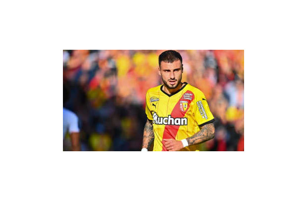 なぜ29歳DFを代表初招集しないのか　デシャン監督が笑顔で説明