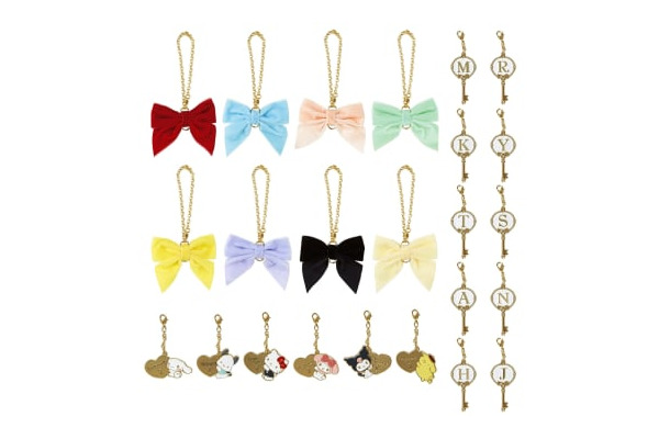 サンリオが自主回収する「えらんでイニシャルチャーム2」