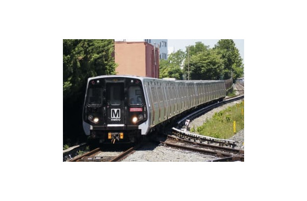 米ワシントン首都圏交通局の地下鉄で、営業運転を再開する川崎重工業製「7000系」車両（共同）