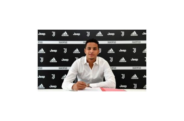 前田直輝と共闘！？ 0分退団の天才イハターレン、母国復帰へ