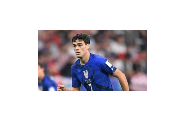 アメリカ代表、W杯中に内部分裂か…20歳至宝が謎のベンチ行き