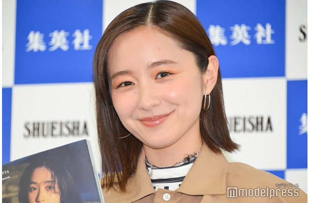 ファースト写真集「MY」取材会に出席した堀田真由（C）モデルプレス