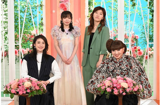 （左から）天海祐希、齊藤京子、ヒコロヒー、黒柳徹子（C）テレビ番組