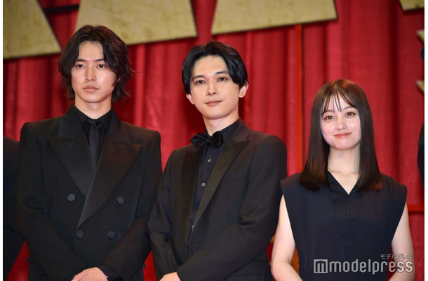 「キングダム 運命の炎」ワールドプレミアイベントに出席した山崎賢人、吉沢亮、橋本環奈（C）モデルプレス