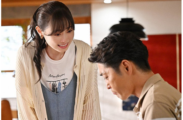 福原遥、安田顕「１８／４０～ふたりなら夢も恋も～」第4話より（C）TBS