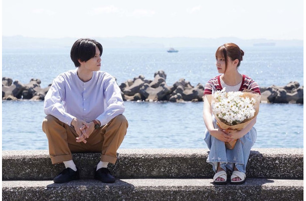 萩原利久、吉川愛「真夏のシンデレラ」第5話より（C）フジテレビ