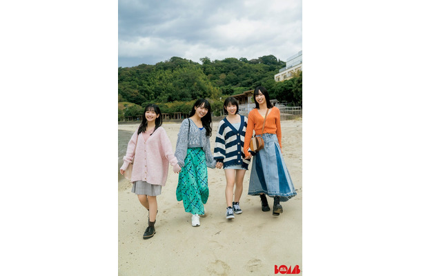 STU48（左から）高雄さやか、石田千穂、甲斐心愛、沖侑果／モデルプレス独占カット（提供写真）