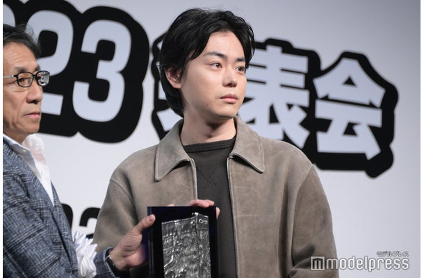 「第40回ベストジーニスト2023」授賞式に登壇した菅田将暉（C）モデルプレス