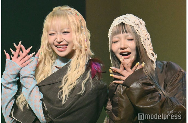 コノリリ（コノミ、ライリー）（C）モデルプレス