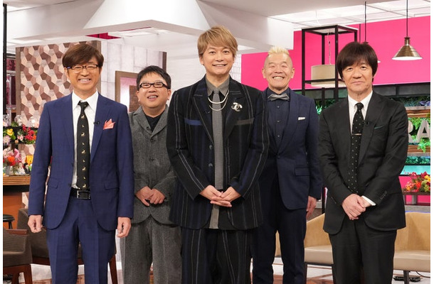 （左から）大竹一樹、天野ひろゆき、香取慎吾、ウド鈴木、内村光良（C）日本テレビ