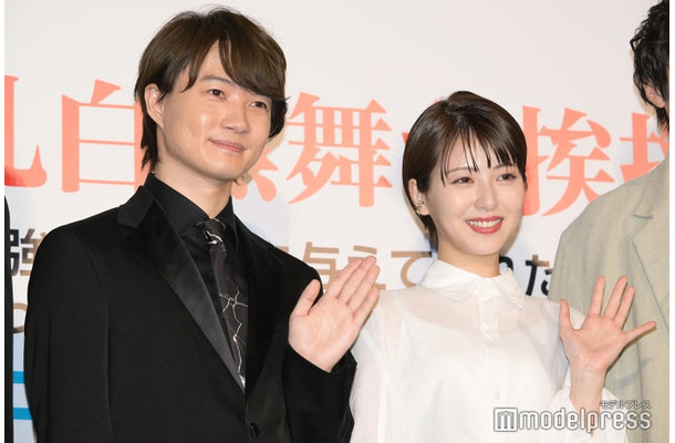 映画「ゴジラ-1.0」大ヒット御礼白黒舞台挨拶に出席した神木隆之介、浜辺美波（C）モデルプレス