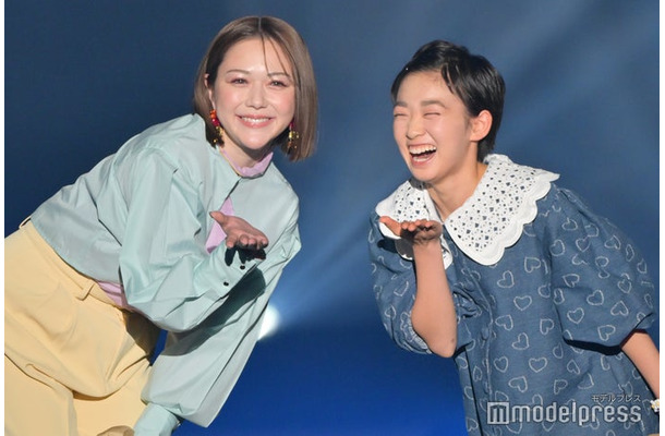 村重杏奈、村山輝星（C）モデルプレス