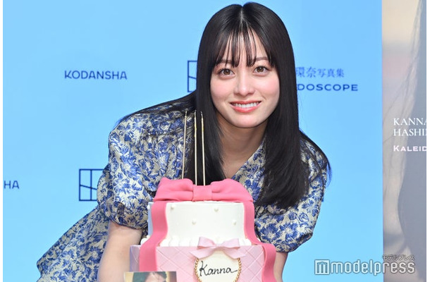 3rd写真集「カレイドスコープ」発売記念会見に出席した橋本環奈（C）モデルプレス