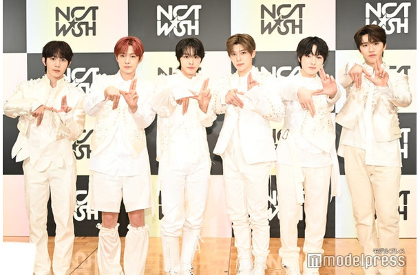 囲み取材に出席したNCT WISH（左から）リョウ、ユウシ、リク、シオン、サクヤ、ジェヒ（C）モデルプレス