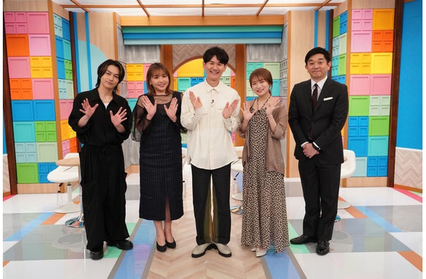 （左から）松田元太、野呂佳代、南原清隆、秋元真夏、伊藤利尋フジテレビアナウンサー（C）フジテレビ