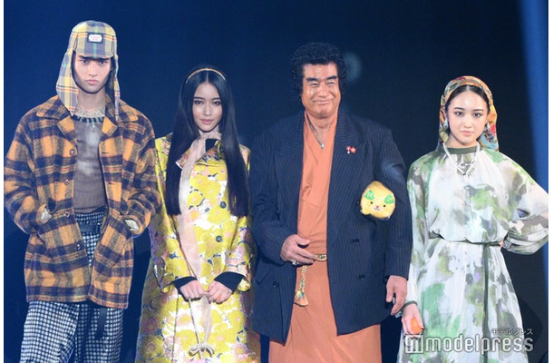 藤岡真威人、天翔天音、藤岡弘、、天翔愛（C）モデルプレス