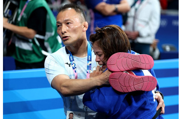 泣き崩れる阿部詩／Photo by Getty Images