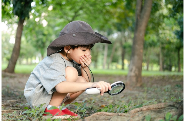 夏休み…親から“謎の暗号”を渡された！？探検する小学生が行き着いた先に→まさかのサプライズが！